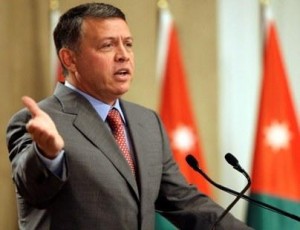 الملك يلتقي متقاعدين عسكريين بمنزل فاضل علي فهيد