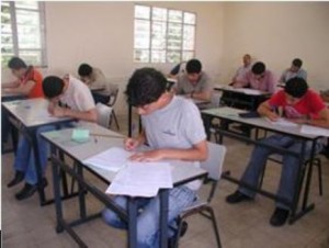 إنهاء تصحيح مباحث "شتوية التوجيهي" الخميس