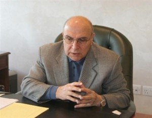 عازر يدلي بشهادة مفاجئة في قضية الفوسفات