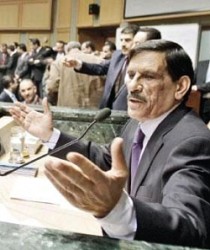 السرور يرفض رفع جلسه النواب وقت آذان الظهر .. والزعبي يتهم البخيت بالفساد