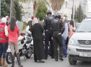 احتفالات صاخبة بنتائج "التوجيهي" و381 مخالفة مرورية