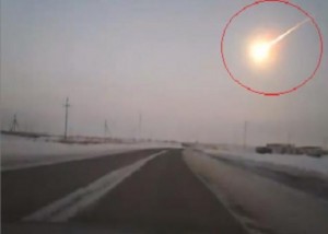 مئات الجرحى في روسيا بعد سقوط نيزك شرق البلاد