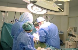 "جواز سفرها" نظير علاجها