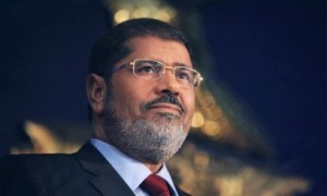 القضاء المصري يوقف قرار مرسي بالدعوة للانتخابات