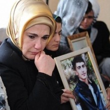 أردوغان: لو كنت عنصريا لما تزوجت عربية