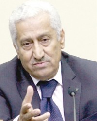 النسور : لا جواب في جيبي حول توزير النواب.