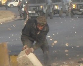 اشتباك مسلح بين الامن ومطلوب بالقطرانة