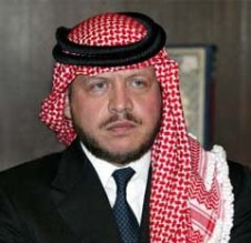 الملك يوعز بتقديم الرعاية لجرحى حادث المعتمرين