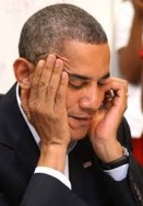 ناشطون يستقبلون اوباما بـ "لا اهلا ولا سهلا" امام السفارة الامريكية