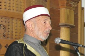 مقتل البوطي بتفجير انتحاري بدمشق