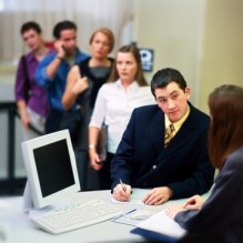 للموظفين: إجراء جديد للإجازة فوق الأسبوع