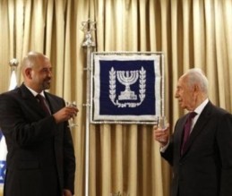 السفير عبيدات : "لن يتم إطلاق سراح القاتل الدقامسة"