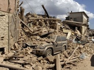 مسؤولون يتوقعون مقتل المئات بعد الزلزال العنيف الذي ضرب إيران والهند ودول الخليج