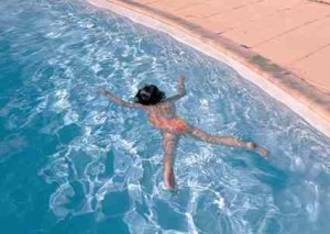 وفاة شقيقين بحادث غرق في الوادي الأزرق