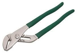 فتاة قطعت سماعة "أورانج"