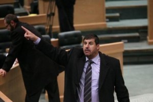 ضغوطات على النائب يحيى السعود لتخفيف حدة كلمته المنتظرة امام مجلس النواب