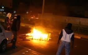 جميع الطرق المؤدية الى معان مغلقة واشتباكات مع قوات الدرك