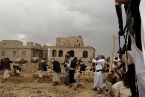 بالفيديو .. اطلاق مضاد الطائرات في اعراس اليمنيين