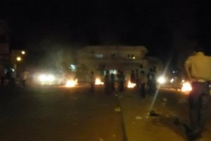 بني كنانة : طرد عراقيين خارج البلدة وحرق ممتلكاتهم