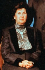 أوغلو: الأسد رهين "أنيسة" وذكريات قمع والده لانتفاضة "حماه"!