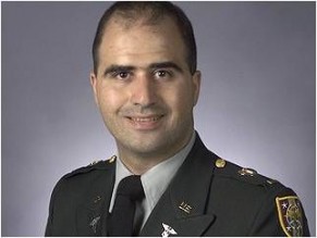 نضال حسن: قتلت الجنود الأمريكان دفاعاً عن 'طالبان'