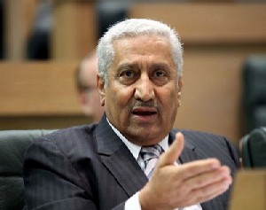 النسور يتحدث مع نواب عن تعديل وزاري