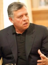 الملك : يجب التعاون بين الحكومة والنواب ..