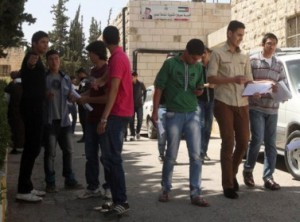 التوجيهي": 1400 مخالفة واعتداء على رئيس قاعة