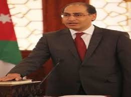 وزير التخطيط والسياحة متهرب من دفع المنحة الدارسية في المانيا