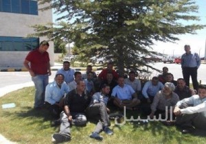 'الحكمة للأدوية' تفصل 30 موظفاً لإضرابهم.. ونقابتهم تصعد