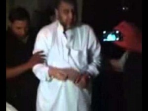 فيديو جديد لحظة اقتحام منزل نائب المرشد : زوجة الشاطر تقابلهم بـ"حسبي الله ونعم الوكيل" والأمن :