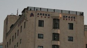 إخلاء نزلاء أحد الفنادق بشارع الجامعة الاردنية بعد حريق كبير-تحديث