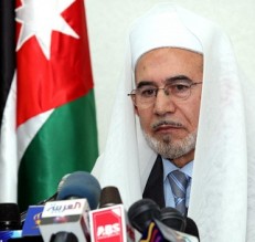 هليل يدعو لتحري هلال شوال