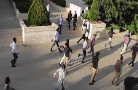 اربد : (4) اصابات بمشاجرة كبيرة داخل متنزة الورود بالحي الشرقي