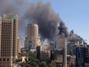 حريق كبير في توسعة مستشفى فرح.. - صور