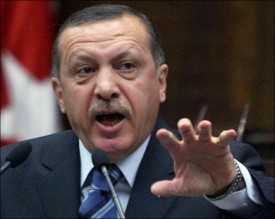 إردوغان يدعو مجلس الأمن والجامعة العربية لوقف "المذبحة" في مصر
