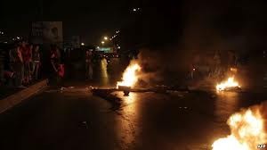 شغب و إطارات مشتعلة بالجفر ..!!