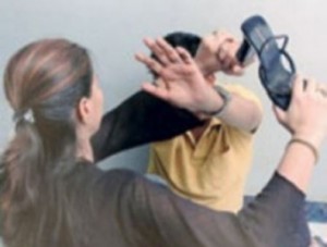 ابنة سفير تضرب وتشتم أردنيين في عمان !