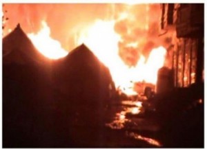 حرق خيمة احد المرشحين في اربد