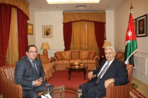 النسور يتحدث عن الهجوم على سوريا .. الليلة