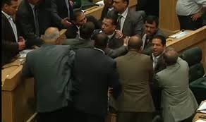 تفاصيل الجلسة النيابية .. فصل النائب الشريف وتعليق عضوية الدميسي سنة