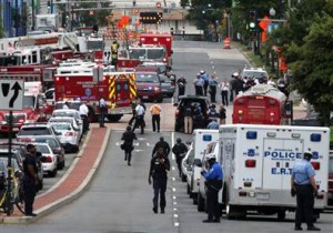 11 قتيلا وجريحا بهجوم على البحرية الأميركية