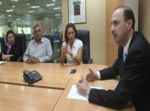 المومني: لا قنوات خلفية للاتصال مع الحركة الإسلامية