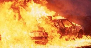 مجهولون يحرقون سيارة النائب قاسم بني هاني