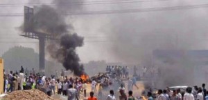 الثورة السودانية تتجه نحو منحنى خطير ..أحكام بالسجن والجلد على المحتجين