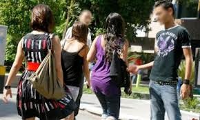 ضبط 9 سوريين تحرشو بطالبات