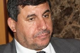 السعود يدعو أنصاره ب"السلمية"