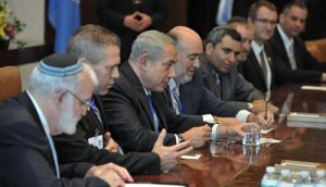 لقاء سري إسرائيلي-عربي-إيراني