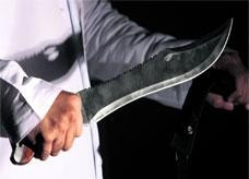 مشاجرة بالسيوف والسكاكين تخلف 8 اصابات في النصر