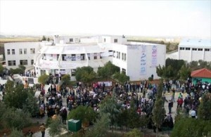 العنف ينتقل الى اربد الاهلية .. طعن طالب واعتقال 3 في مشاجرة